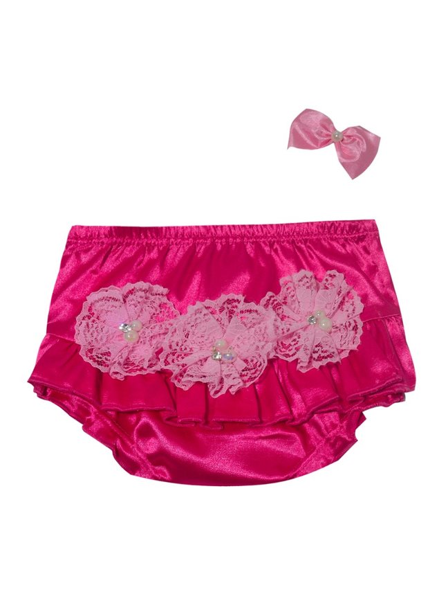 096 kit calcinha e laco cor pink de cetim com detalhes em flores